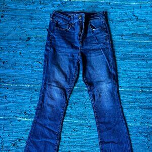American Eagle - Sz 4 Regular - Hi Rise Skinny Kick